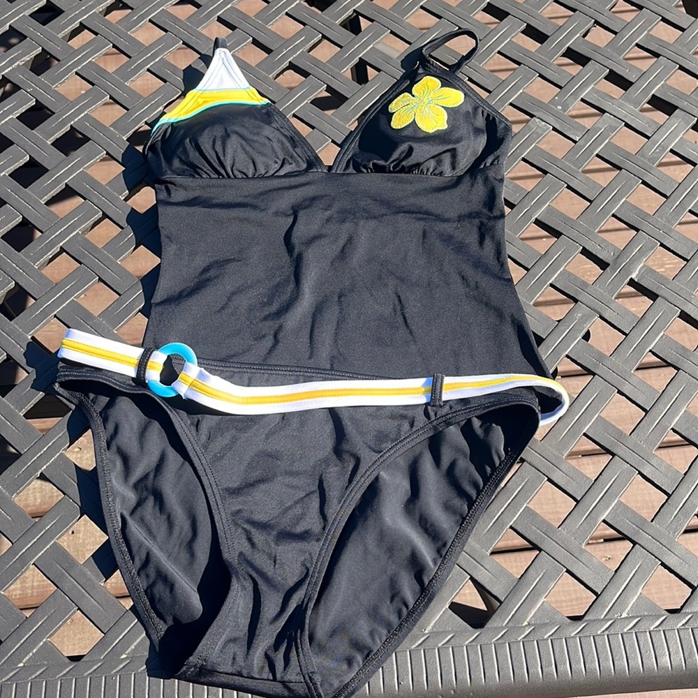Arizona Tankini Top & Bottom. NWOT.